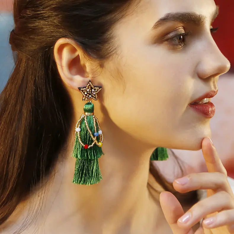 European and American ethnic tassel Christmas earrings, new long exaggerated lightweight rice beads, five-pointed star hand-woven earrings AQP-STORE