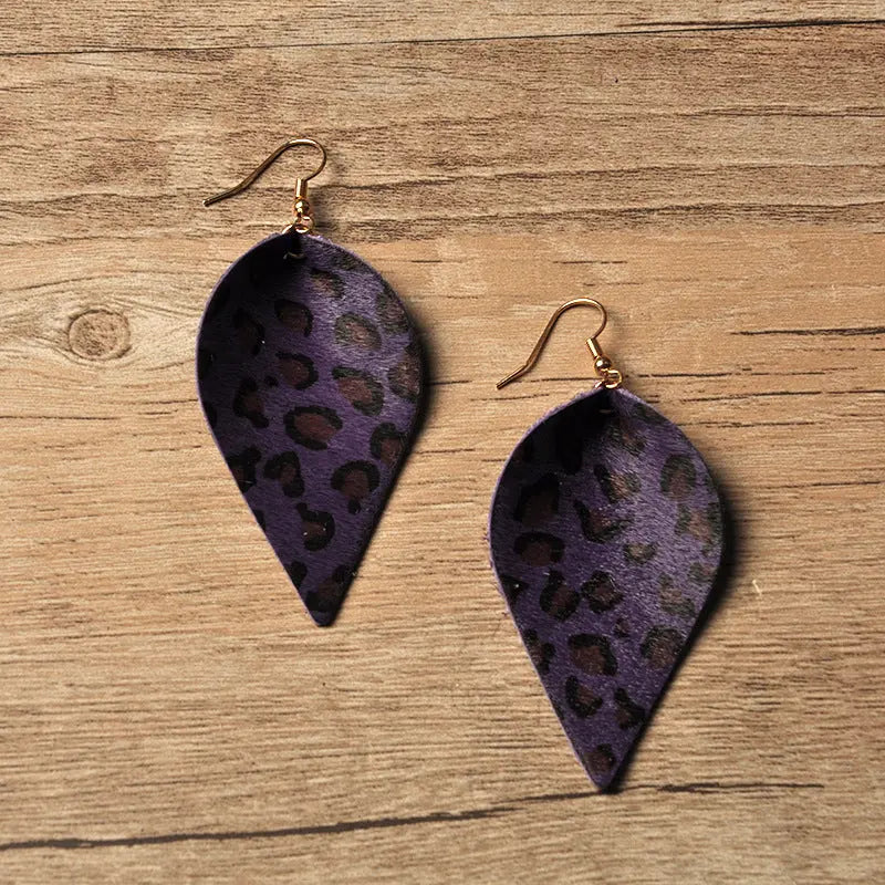 Cross-border European and American leopard print earrings fashionable horse hair leopard print leather leaf earrings jewelry cowhide earrings AQP-STORE