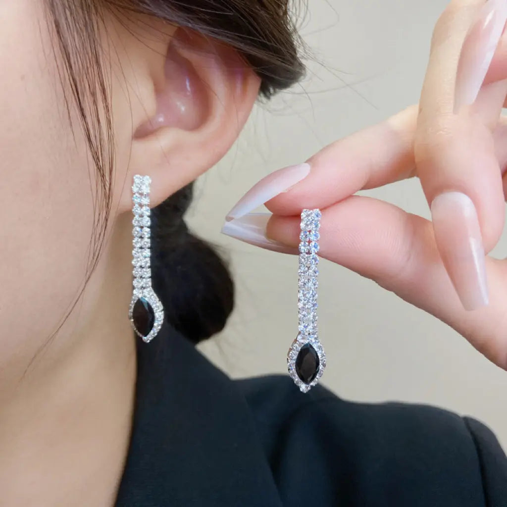 Diamond tassel earring necklace set, European and American light luxury style collarbone chain, fashionable and high-end feeling AQP-STORE