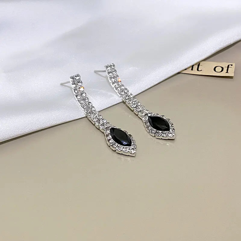 Diamond tassel earring necklace set, European and American light luxury style collarbone chain, fashionable and high-end feeling AQP-STORE