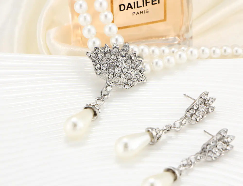 European and American cross-border jewelry bride pearl necklace 3-piece set with crystal inlaid diamond short collarbone neck necklace set AQP-STORE