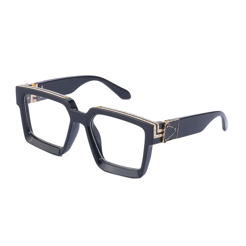 Stylish sunglasses with a large, diamond-studded frame AQP-STORE