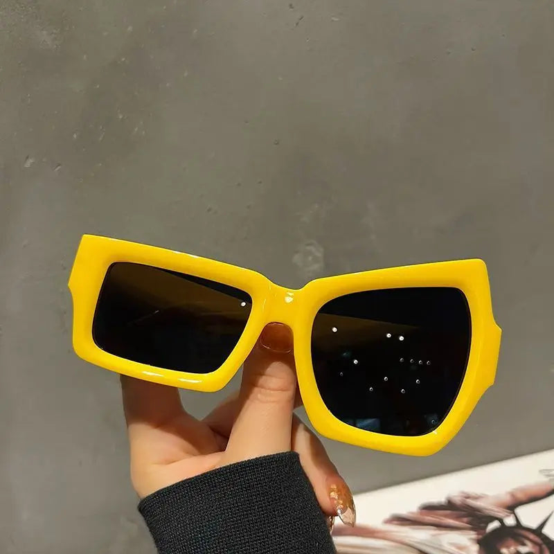 European and American style gradient sunglasses for women, UV protection, large frameless sunglasses, sun protection glasses, big face slimming AQP-STORE