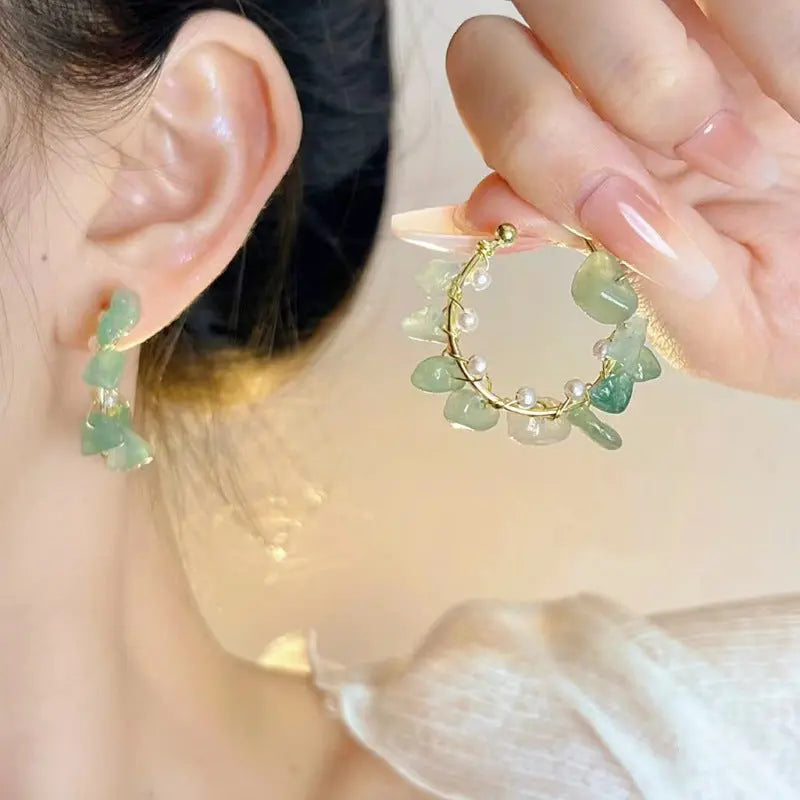 Classic C-shaped earrings made from genuine 925 Sterling Silver featuring sparkling crystals AQP-STORE