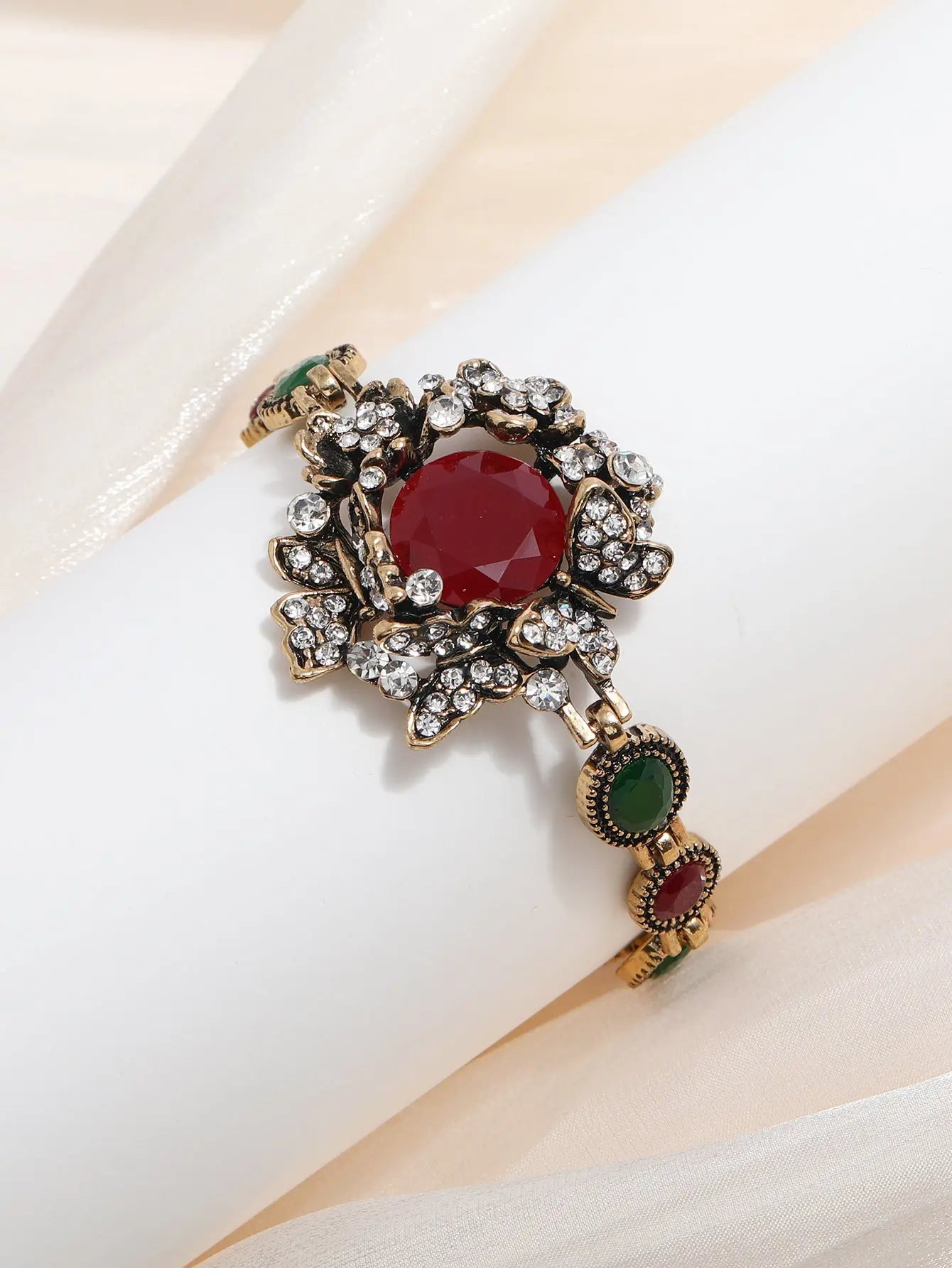 European and American style geometric resin inlaid diamond women's retro bracelet, fashionable trend, non allergic and non fading flower bracelet AQP-STORE