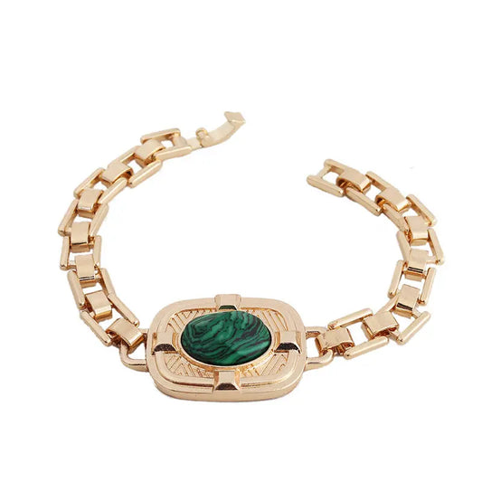 Trendy design and development of European and American style jewelry, alloy texture chain, fashionable personality, peacock stone bracelet for women AQP-STORE