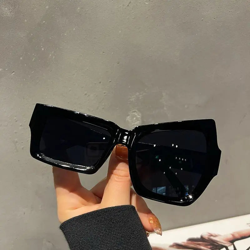 European and American style gradient sunglasses for women, UV protection, large frameless sunglasses, sun protection glasses, big face slimming AQP-STORE