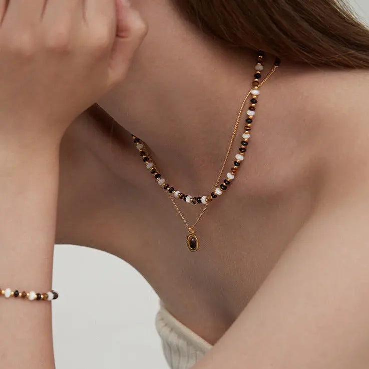 2023 new tiger eye stone series senior necklace Europe and the United States retro light luxury niche design gold collarbone chain AQP-STORE