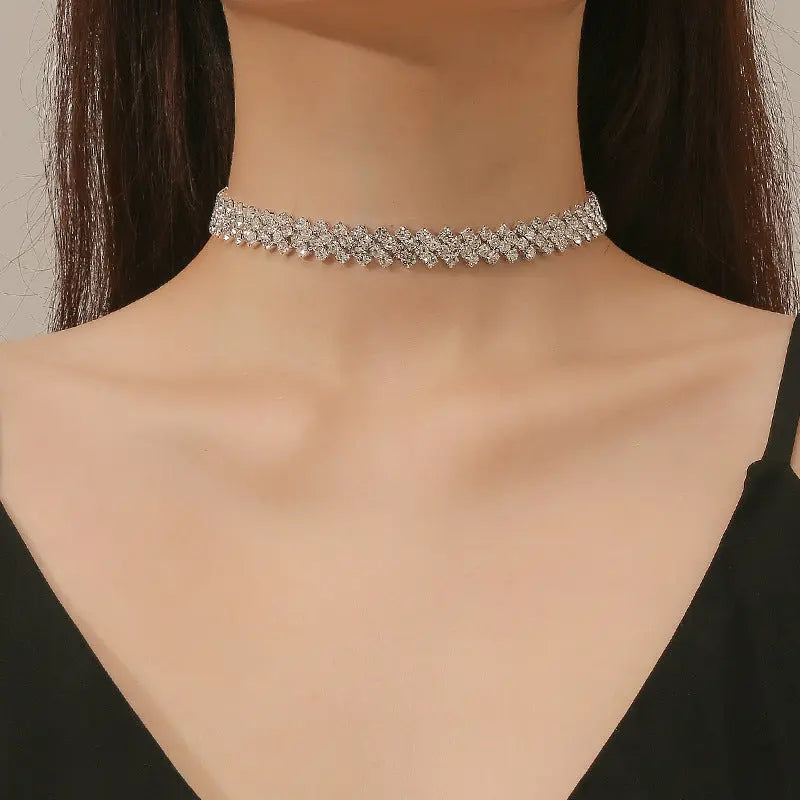 European and American fashion irregular necklaces, Amazon's best-selling full diamond claw chain bracelets, earrings, necklaces, water diamonds, three piece set AQP-STORE