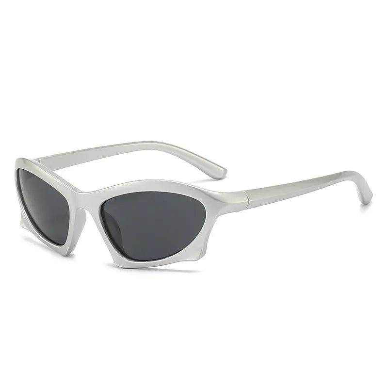Y2K sunglasses feature a punk-style aesthetic AQP-STORE